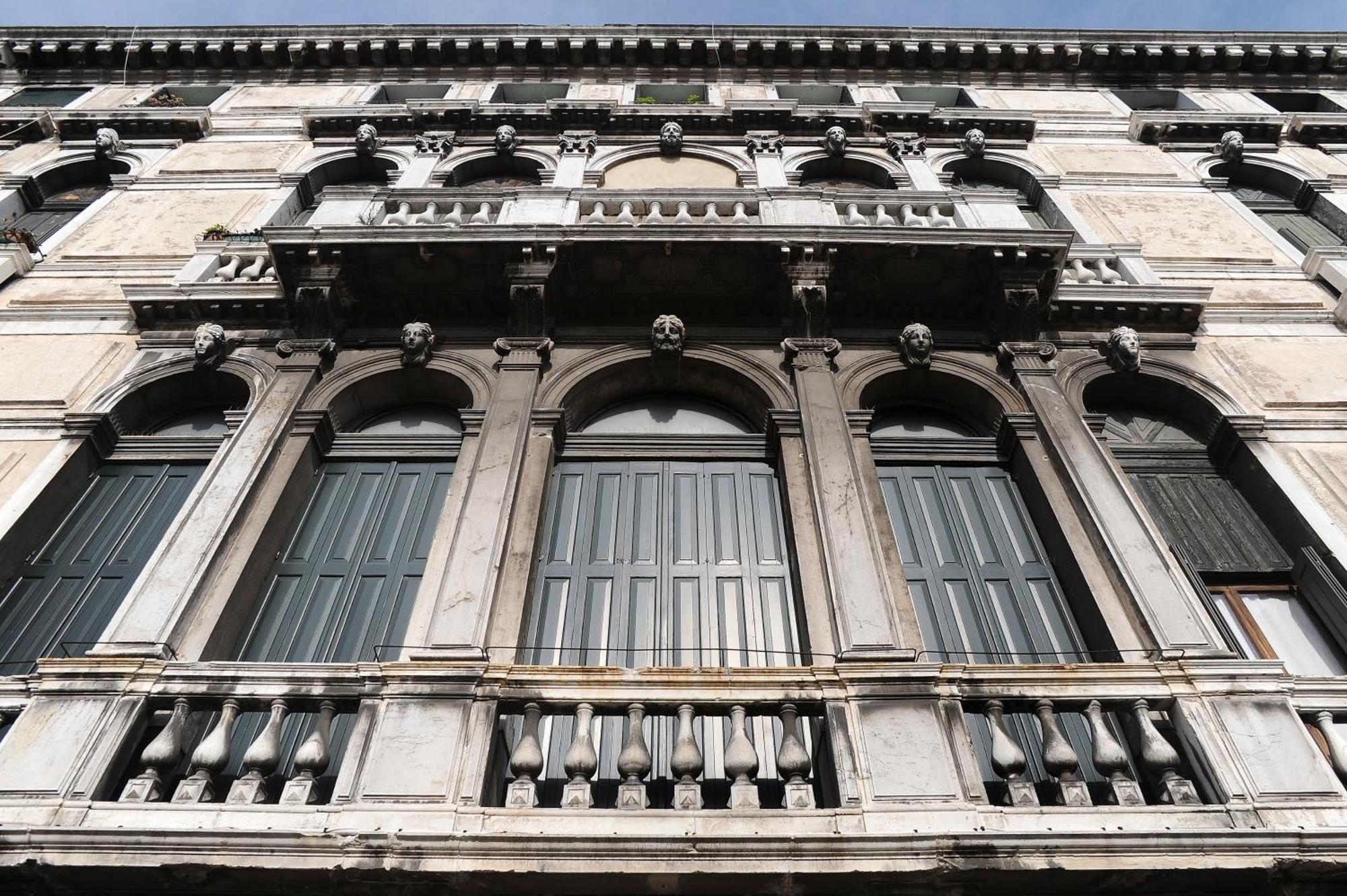 Ca Lezze Bell'Appartamento Nel Cuore Di Venezia Luaran gambar