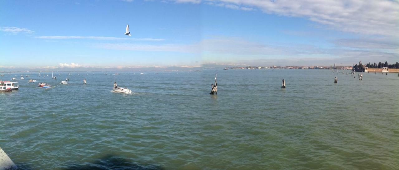 Ca Lezze Bell'Appartamento Nel Cuore Di Venezia Luaran gambar